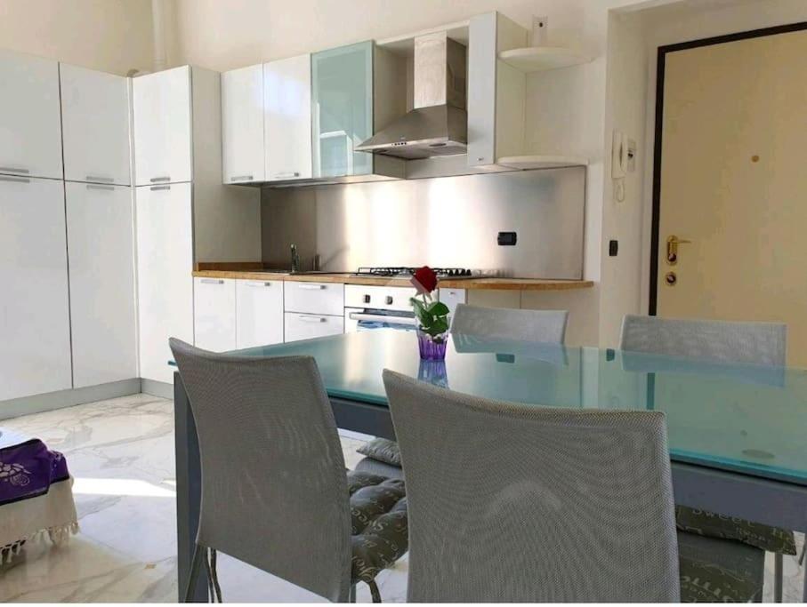 Appartamento 50 Mt Mare Con Parcheggio Riservato Riva Ligure Extérieur photo